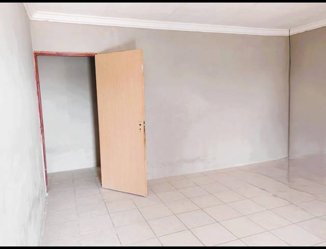 3 BEDROOM HOUSE FOR SALE IN MANKWENG